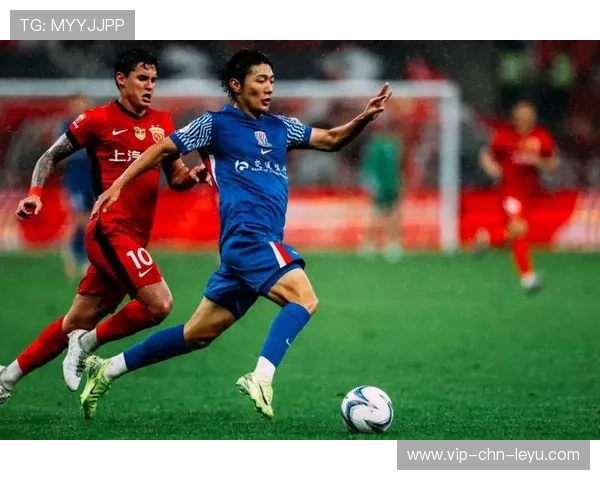 上海申花新外援亮相，备战新赛季目标明确